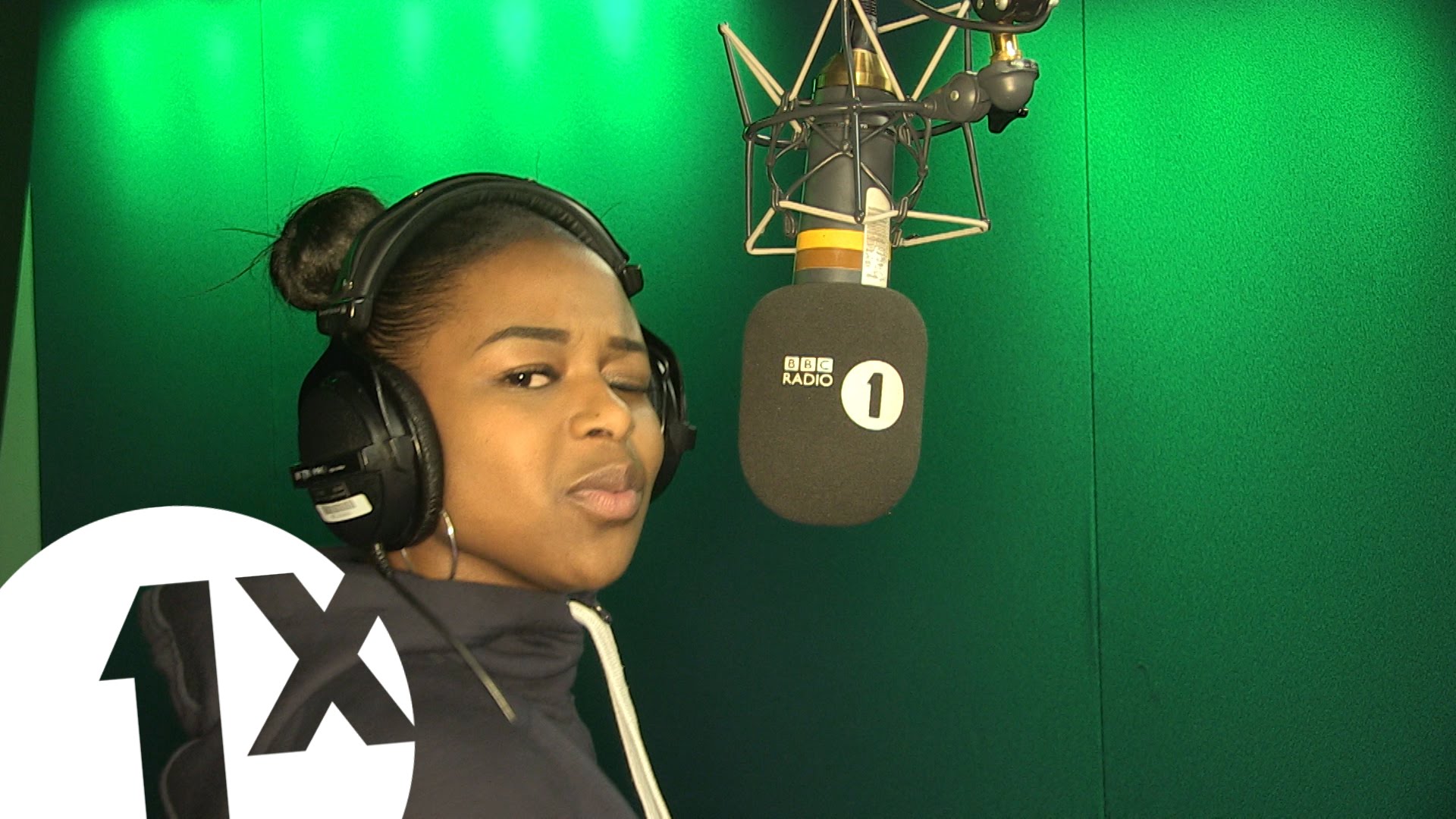 Nadia Rose’s Wavy freestyle for Toddla T [@nadiarosemusic]